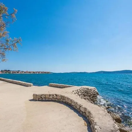Διαμέρισμα Mia Bore